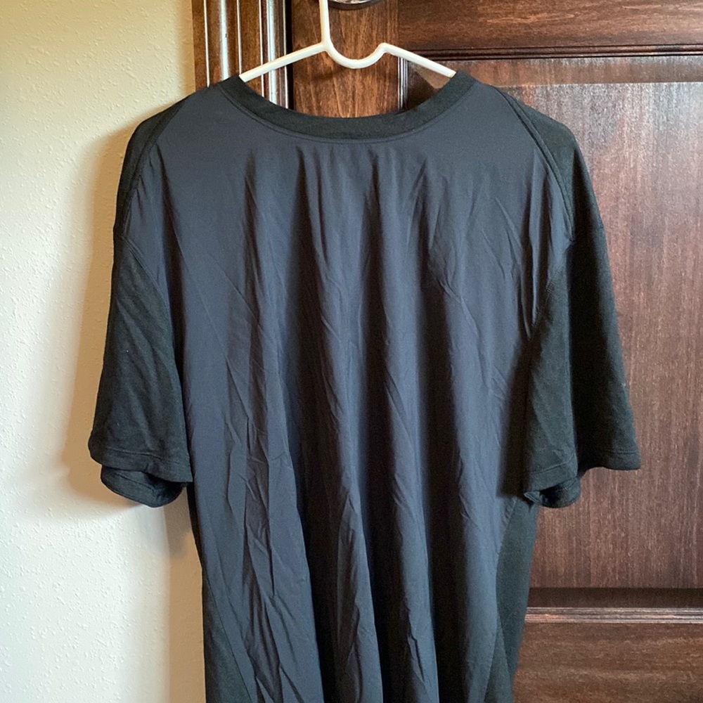 Lululemon Men’s Longsleeve T-Shirt